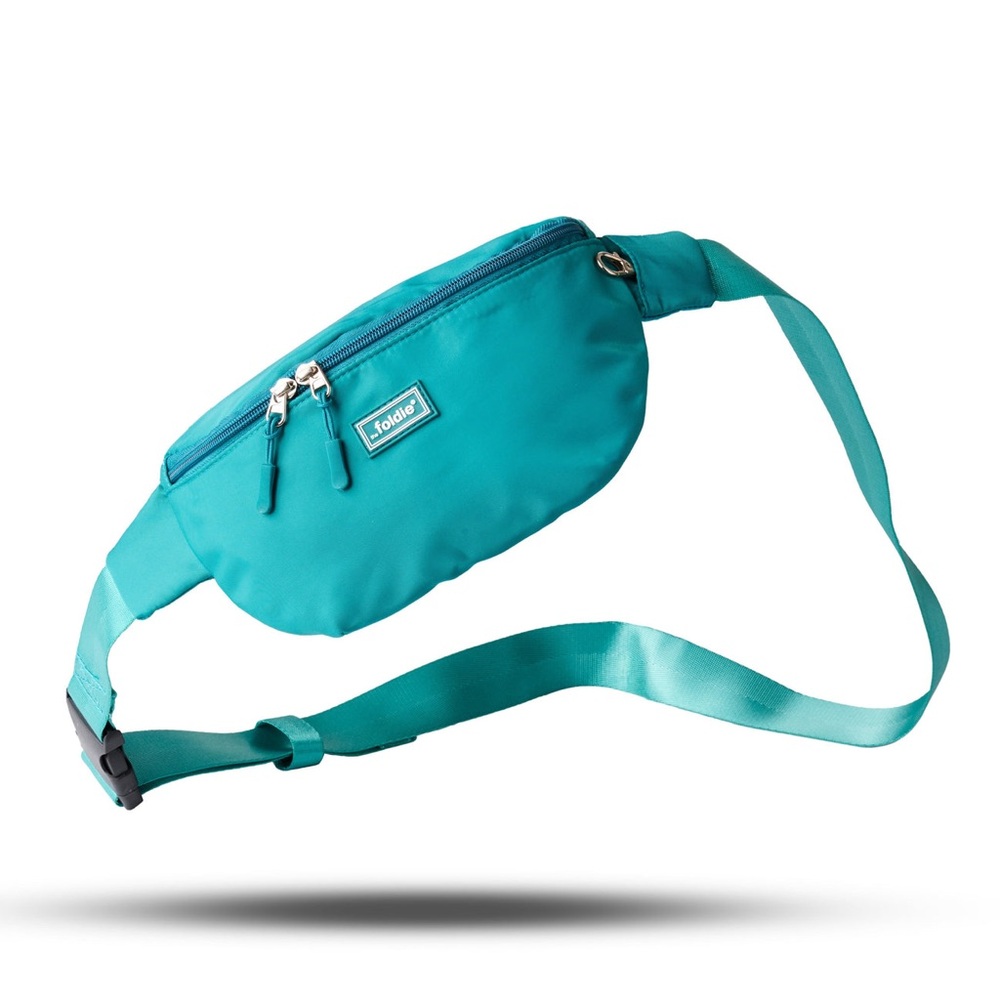 ✨BNWT - The Foldie Crossbody - Teal✨